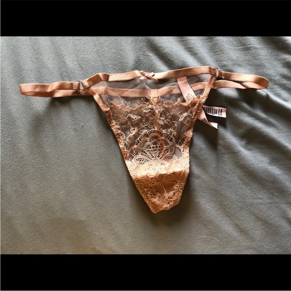 New Victoria Secret Pink Lace Thong Panty Size Small